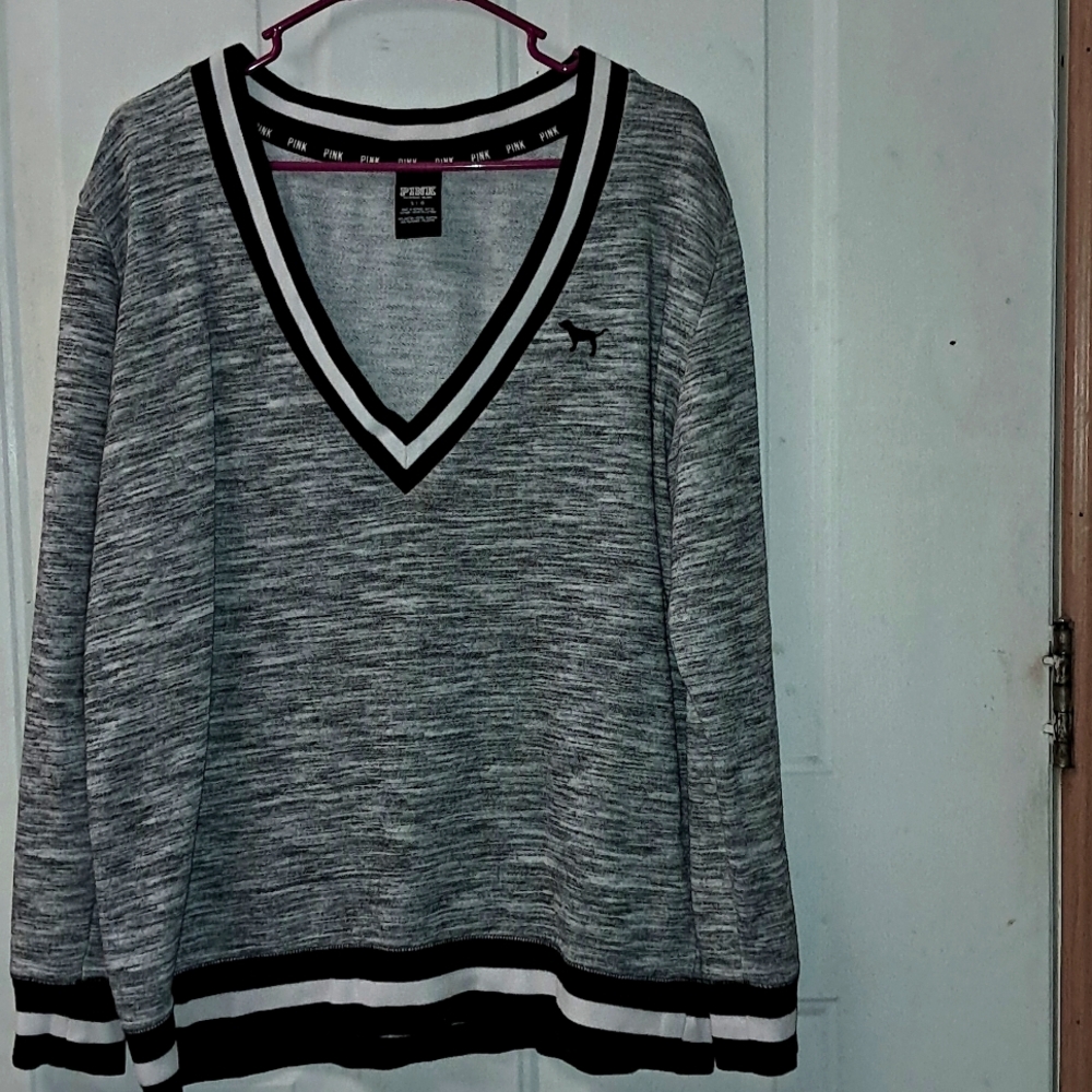 Pink VS Gray Marble V Neck Woman's Large Pullover Sweater. 2015